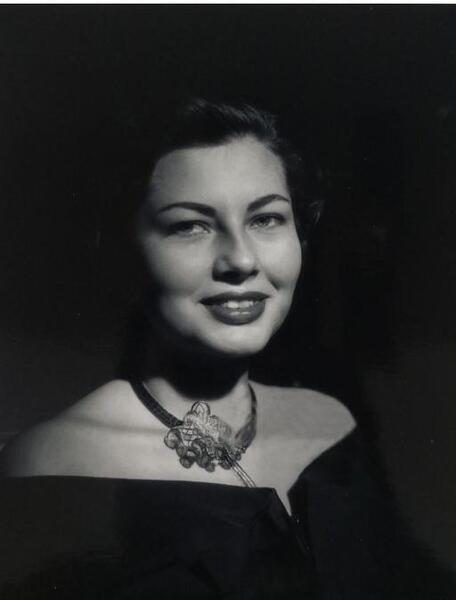 عکس های ثریا اسفندیاری زن شاه
