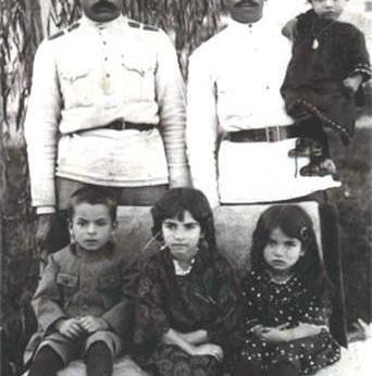 عکس رضا شاه و پسرش