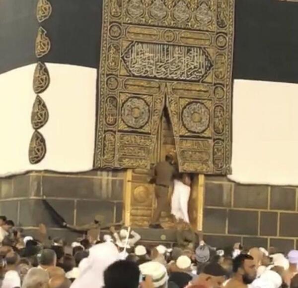 عکس عجیب خانه خدا