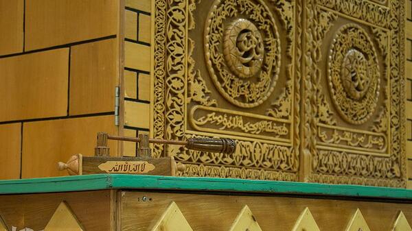 عکس قرآن حسن اصلاحچی