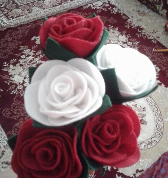 عکس گل رز نمدی