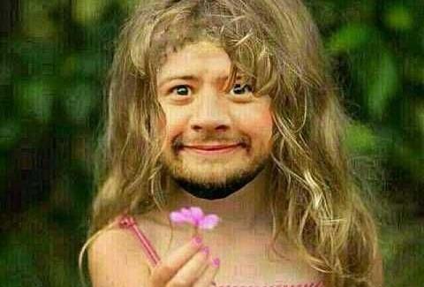 عکس لبخند مسخره