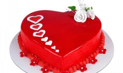 عکس کیک تولد دخترانه قلبی