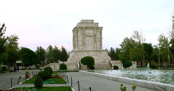 عکس قبر فردوسی