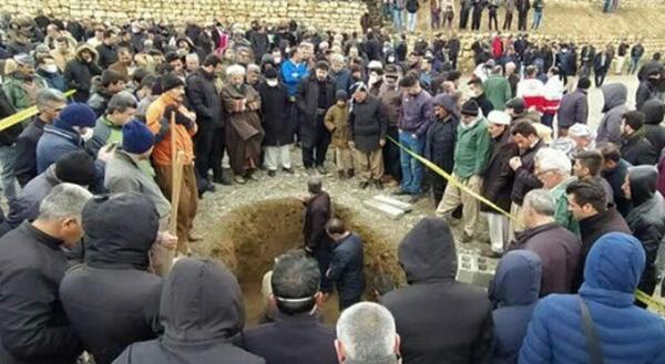 عکس قبر سیامند رحمان