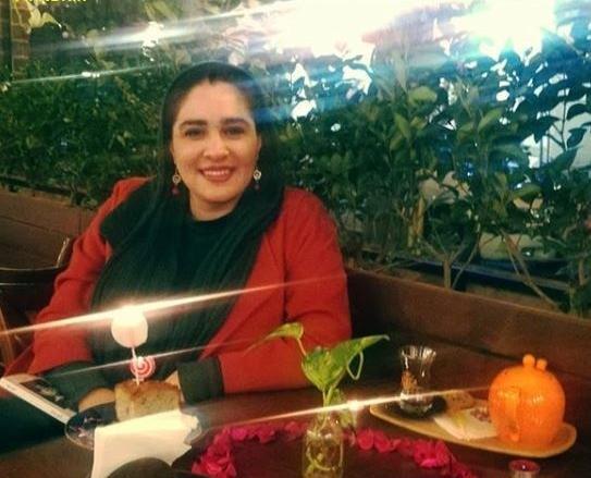 عکس خدیجه در فیلم در میان خاکستر