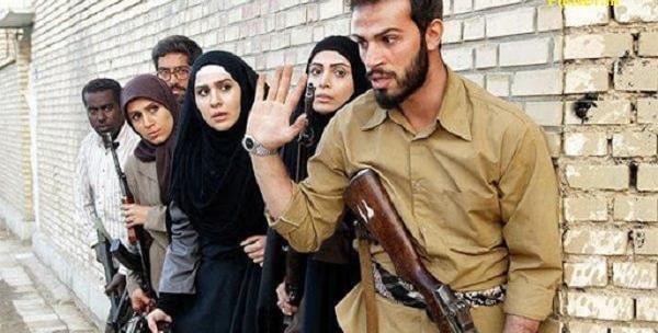 عکس خدیجه در فیلم در میان خاکستر