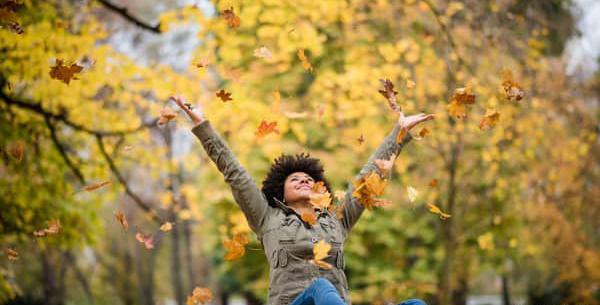 عکس لبخند پاییز