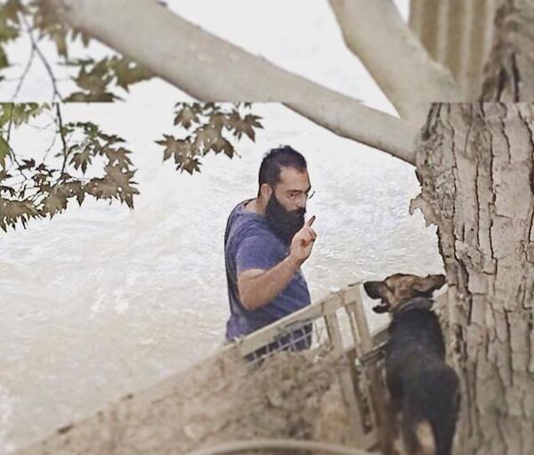 عکس حمید صفت با سگش