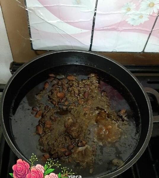 عکس قورمه سبزی روی گاز