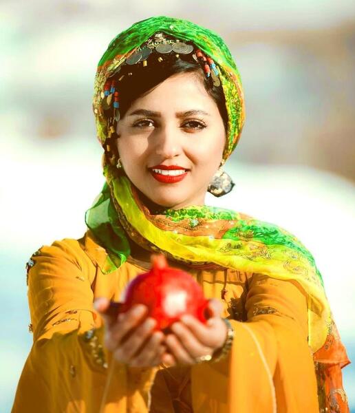 عکس یلدا عباسی و همسرش