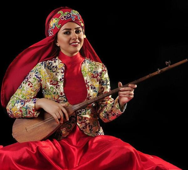 عکس یلدا عباسی و همسرش