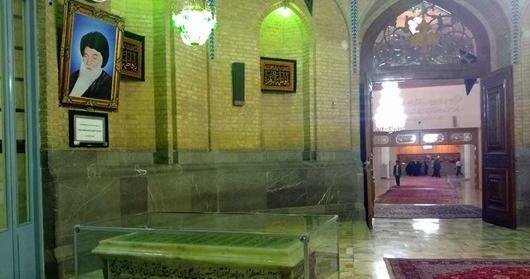عکس قبر آیت الله بروجردی
