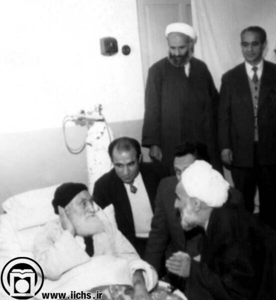 عکس قبر آیت الله بروجردی