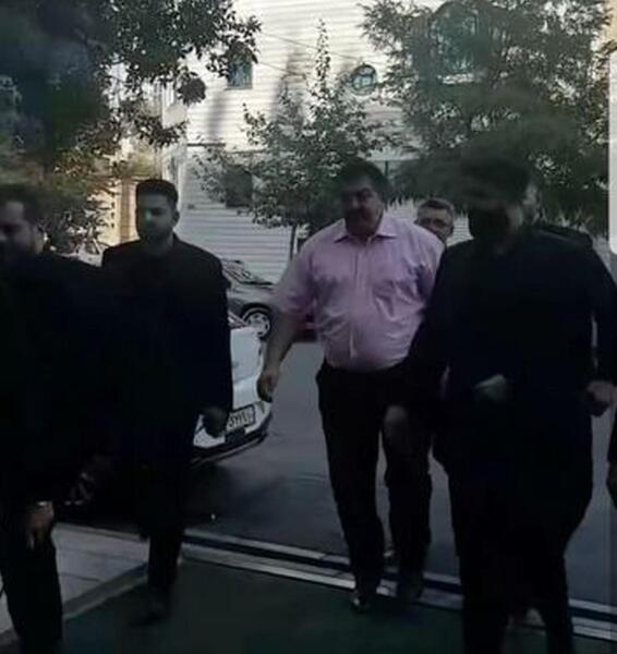 عکس احمد ایراندوست با جنیفر