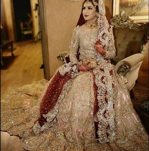 عکس عروس و داماد هندی زیبا