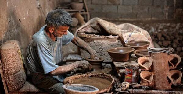 عکس سفالگری کوزه کنان