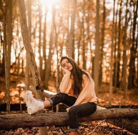 عکس ایده ژست عکاسی در طبیعت