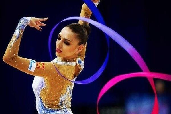عکس حرکت فرشته در ژیمناستیک
