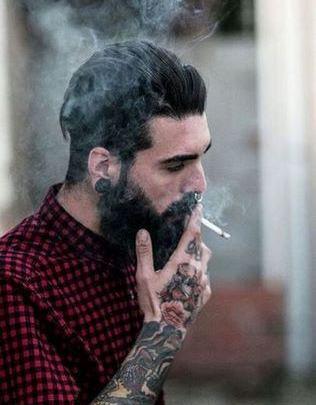 عکس لاتی سیگاری