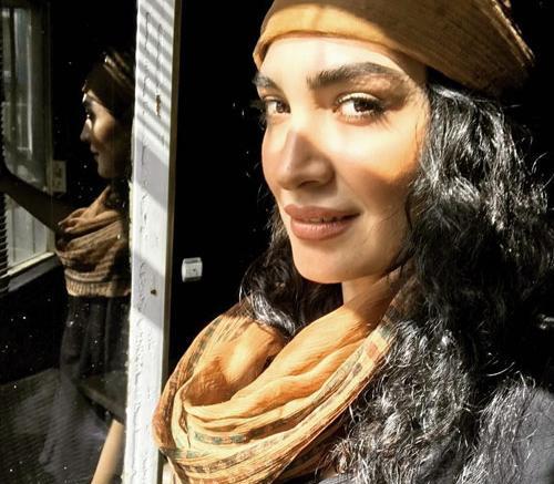 عکس از بهناز توسلی