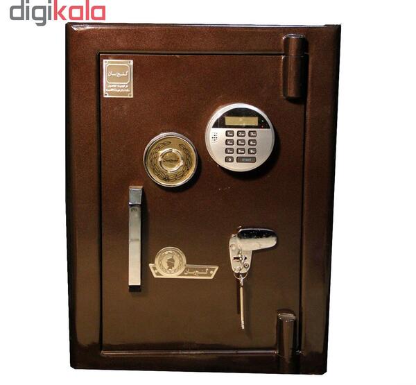 عکس گاو صندوق چوبی