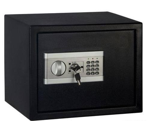 عکس گاو صندوق چوبی