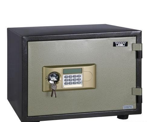 عکس گاو صندوق چوبی