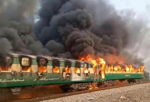 عکس قطار آتش