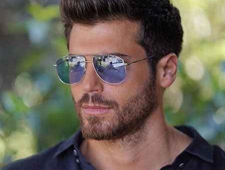عکس جان یامان با موهای کوتاه