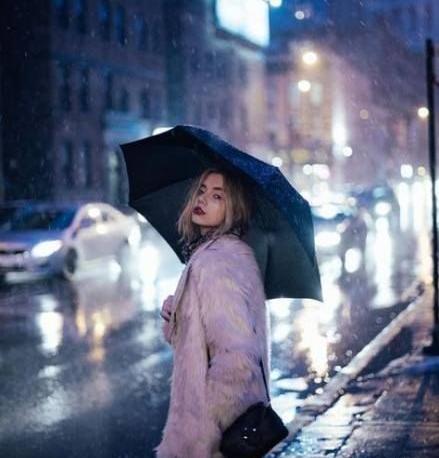 عکس دخترونه زیر بارون