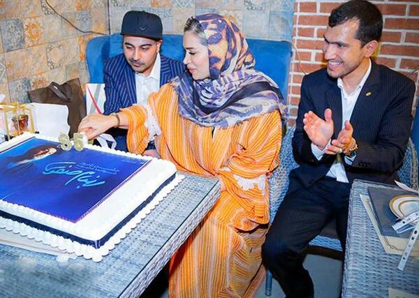 عکس بهنام صفوی با همسرش و فرزندش