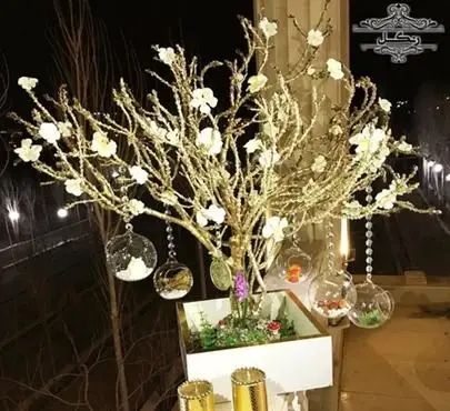 عکس ایده سفره هفت سین با شاخه درخت