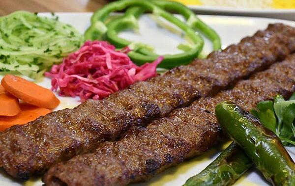 عکس چلو کباب لقمه زعفرانی