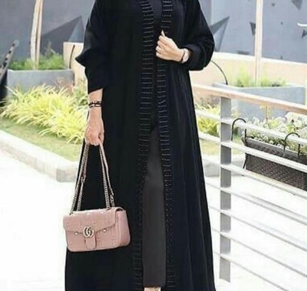 عکس مدل مانتو بلند سیاه