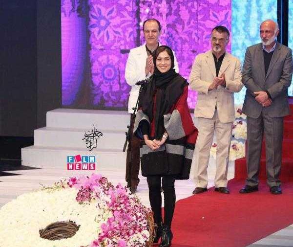 عکس بازیگر زن پریناز ایزدیار