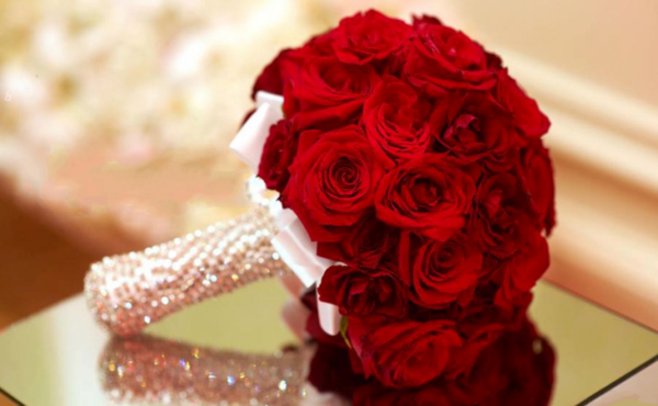 عکس دسته گل قرمز و سفید