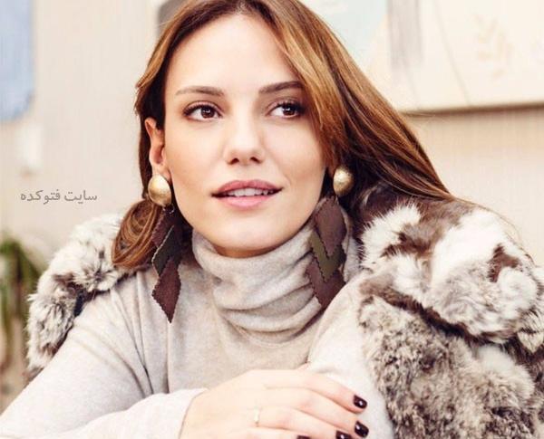 عکس بازیگر نیلای دنیز