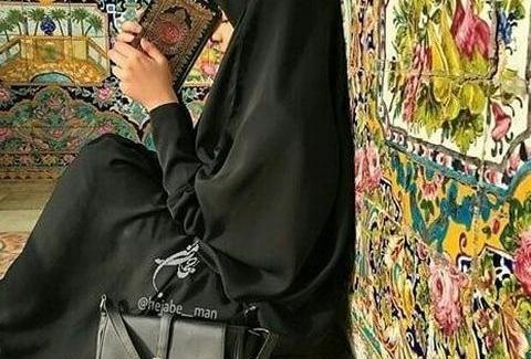 عکس زن با حجاب غمگین