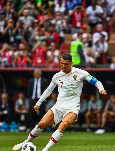 عکس شوت رونالدو
