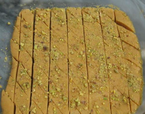 عکس حلوا لوزی