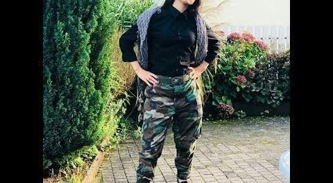 عکس لاتی با شلوار کردی