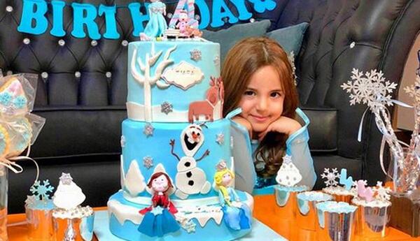 عکسهای تولد دختر رضا صادقی