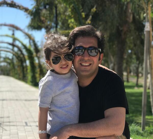عکس بچگی وحید شیخ زاده