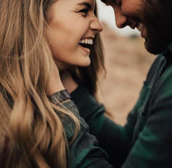 عکس لبخند عاشقانه