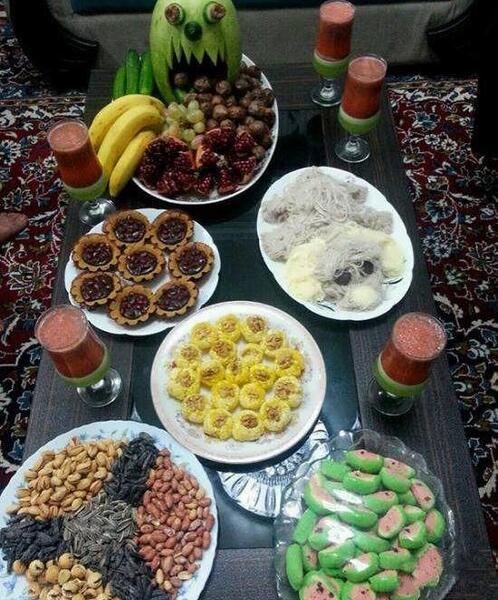 عکس ایده تزیین شب یلدا ساده و شیک