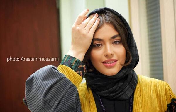 عکس خواهران ریحانه پارسا