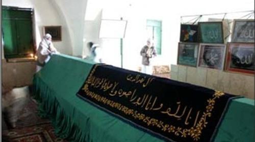 عکس قبر حضرت ادم