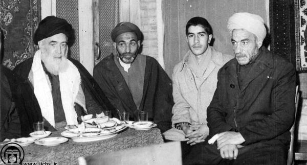 عکس نوشته از جلال آل احمد