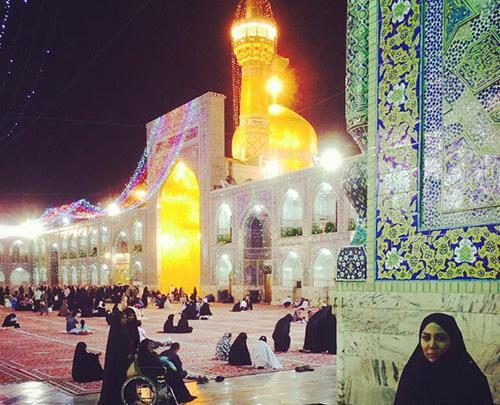 عکس حرم امام رضا با چادر
